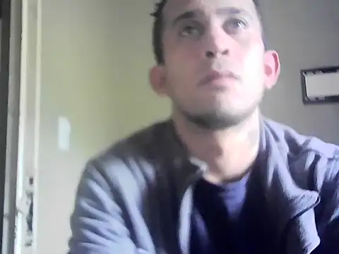 Snapshot of EstebanAkyLu chatting on May 20, 4:46 pm EstebanAkyLu online show from May 20, 4:46 pm
