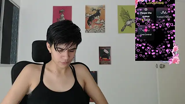Snapshot of Dha_lia0 chatting on May 3, 12:49 am Dha lia0 online show from May 3, 12:49 am