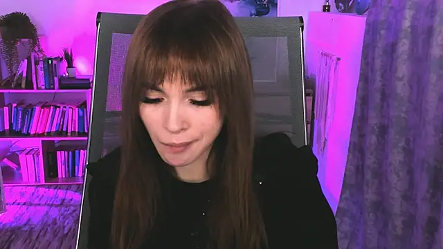 DakotaaJohnnson online show from February 21, 11:33 am