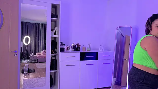 PatriciaSpice online show from June 17, 5:32 am