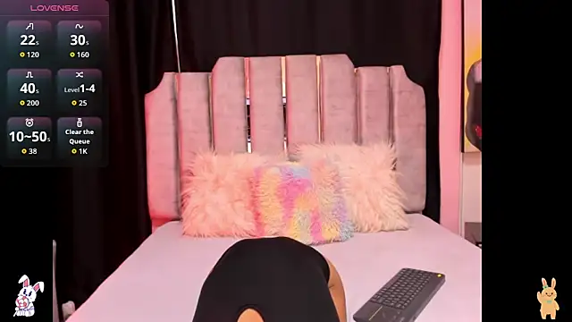 Gletty noa online show from December 3, 6:06 pm