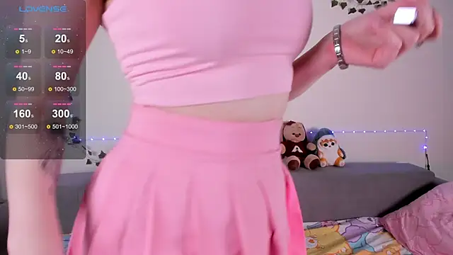 Snapshot of EmmyStar_ chatting on February 21, 8:27 pm EmmyStar online show from February 21, 8:27 pm