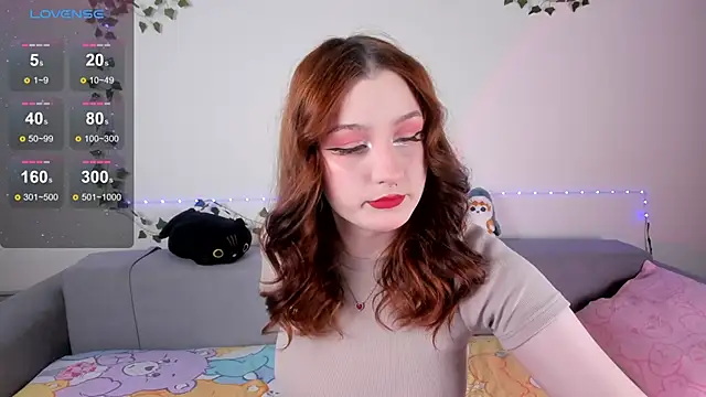 Snapshot of EmmyStar_ chatting on February 24, 5:09 pm EmmyStar online show from February 24, 5:09 pm