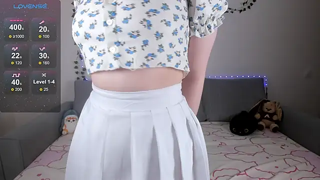 Snapshot of EmmyStar_ chatting on February 27, 4:53 pm EmmyStar online show from February 27, 4:53 pm