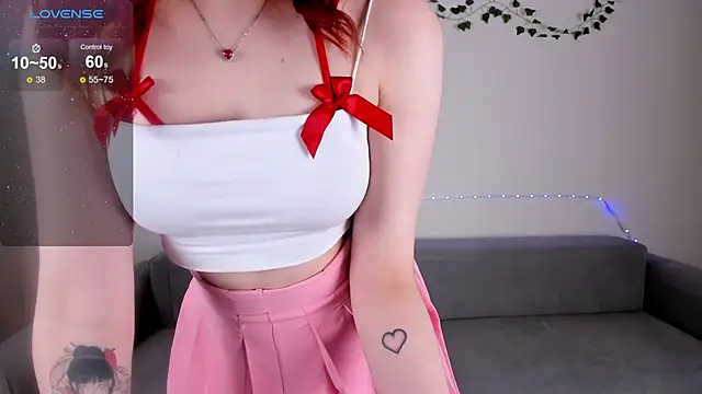 Snapshot of EmmyStar_ chatting on March 13, 10:10 pm EmmyStar online show from March 13, 10:10 pm