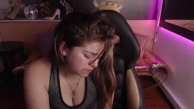 Kitten Cam online show from October 7, 3:04 am