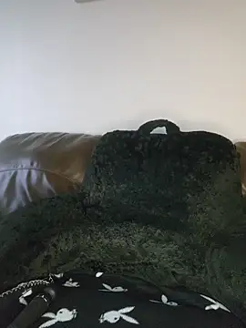 Snapshot of TattedMamaXOXO chatting on October 20, 4:07 pm TattedMamaXOXO online show from October 20, 4:07 pm