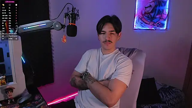 Snapshot of MaasterGerry chatting on February 7, 12:09 am MaasterGerry online show from February 7, 12:09 am