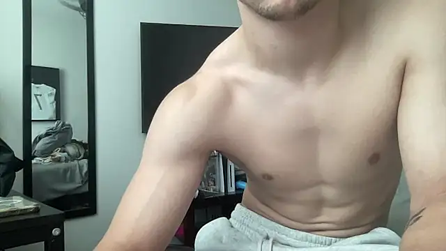 Snapshot of ryan_28747 chatting on October 12, 7:02 pm ryan 28747 online show from October 12, 7:02 pm