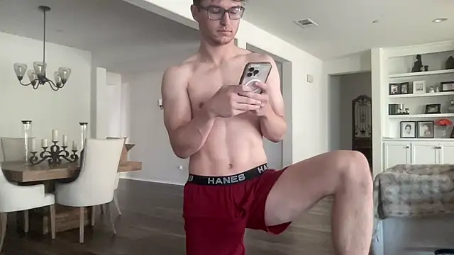Snapshot of ryan_28747 chatting on April 7, 5:35 pm ryan 28747 online show from April 7, 5:35 pm