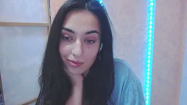Lovelllyy online show from February 24, 11:21 am