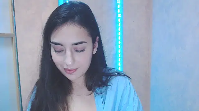 Lovelllyy online show from March 8, 11:05 am