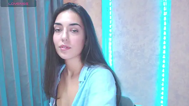 Lovelllyy online show from October 31, 12:06 pm