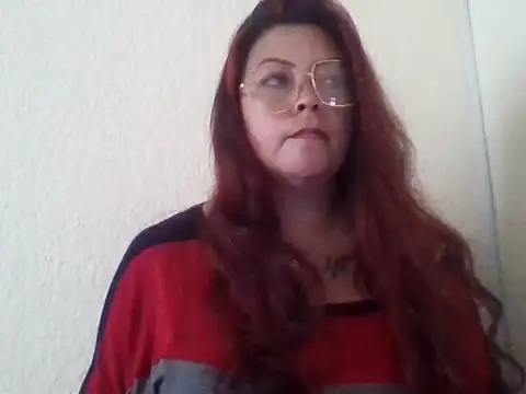 Snapshot of queencarlota82 chatting on January 28, 7:32 pm queencarlota82 online show from January 28, 7:32 pm