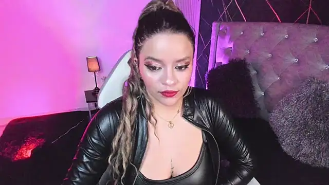victoria  floyd online show from May 12, 11:02 pm