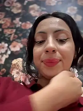 Snapshot of majdolin78 chatting on February 19, 11:06 am majdolin78 online show from February 19, 11:06 am