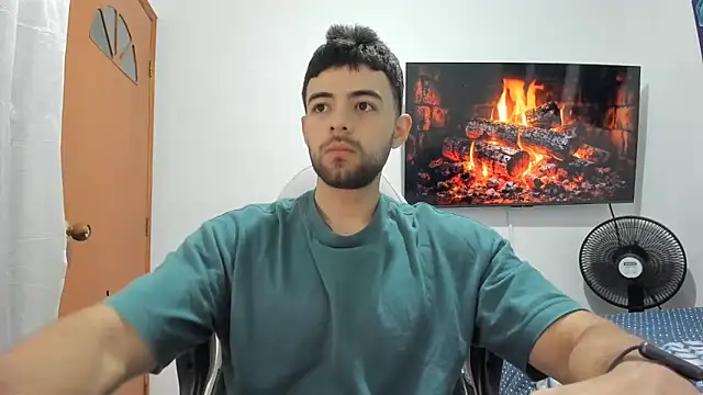 Snapshot of jackpit7 chatting on February 15, 8:13 am jackpit7 online show from February 15, 8:13 am