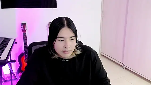 JordiWilld online show from October 5, 12:31 am