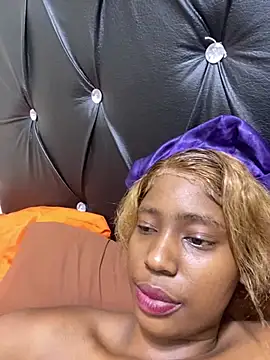 Spicey-CheekssX online show from January 29, 2:19 am