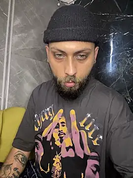 Snapshot of katy119 chatting on January 22, 11:45 am katy119 online show from January 22, 11:45 am