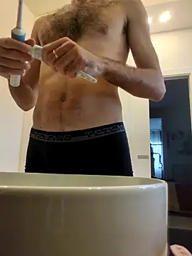 Snapshot of AvvocatoPorco chatting on October 17, 2:30 pm AvvocatoPorco online show from October 17, 2:30 pm