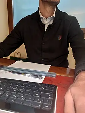 Snapshot of AvvocatoPorco chatting on October 22, 10:15 am AvvocatoPorco online show from October 22, 10:15 am