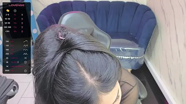 Paulette v online show from October 3, 1:08 pm