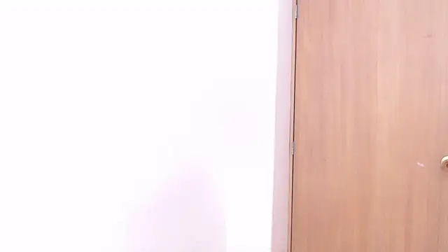 tinyy whore18 online show from March 18, 5:42 pm