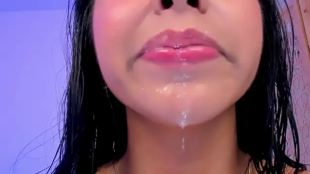 sophierooy22 online show from December 15, 8:15 pm