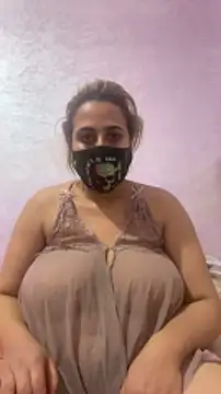 Lola-Sexxx online show from February 6, 8:45 pm