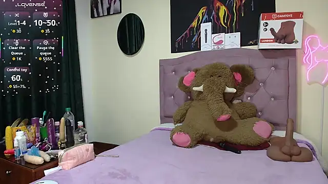 Emmie Hot online show from June 13, 11:41 am