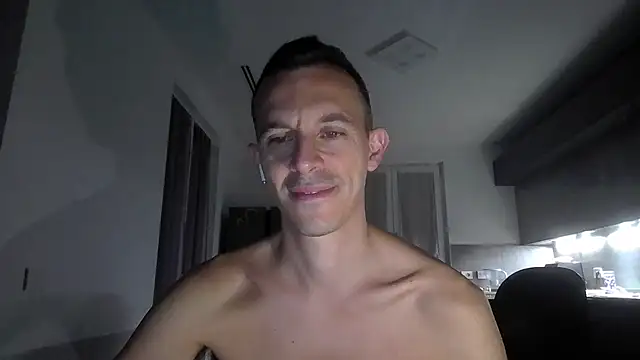 Snapshot of Masterclassyfeet chatting on September 13, 10:20 pm Masterclassyfeet online show from September 13, 10:20 pm