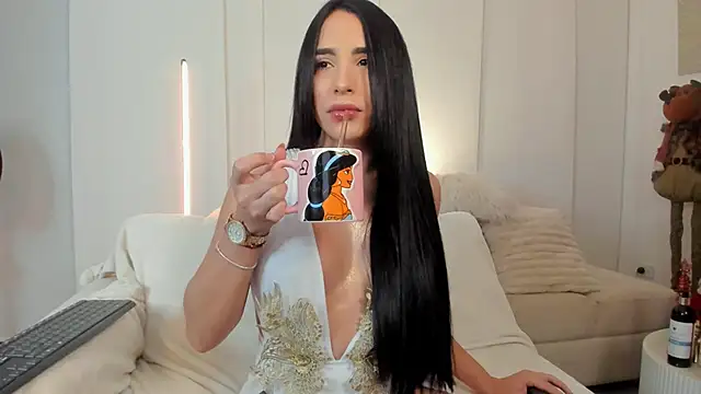 Snapshot of valerietnt chatting on December 2, 1:33 am valerietnt online show from December 2, 1:33 am