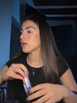 thompsonabella666 online show from March 16, 7:18 pm