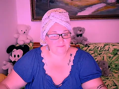 mayamayx online show from October 11, 6:50 pm