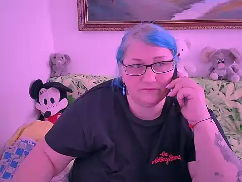 mayamayx online show from October 29, 9:00 am