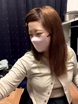 ran xx x online show from October 3, 4:15 pm