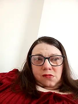 HotHornyEmmaX online show from March 23, 11:47 am