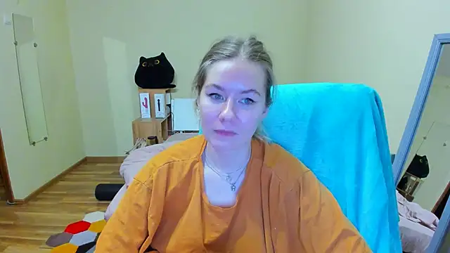 EmilyPaw online show from February 25, 5:58 pm