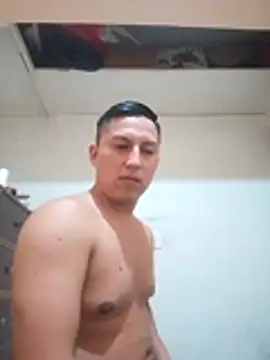 Snapshot of LuisMex1998 chatting on October 30, 10:38 am LuisMex1998 online show from October 30, 10:38 am