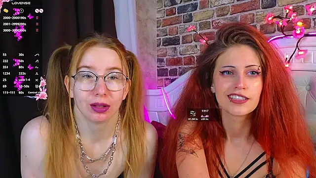 Snapshot of MarjorieBrown chatting on November 20, 7:35 pm MarjorieBrown online show from November 20, 7:35 pm