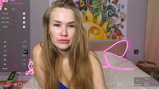 Snapshot of DianaShermy chatting on November 9, 3:32 pm DianaShermy online show from November 9, 3:32 pm