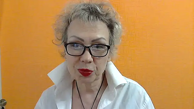 NessyJenixs online show from March 16, 7:06 pm