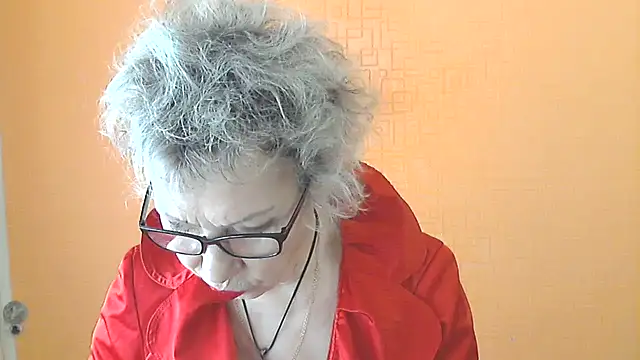NessyJenixs online show from May 4, 6:09 am