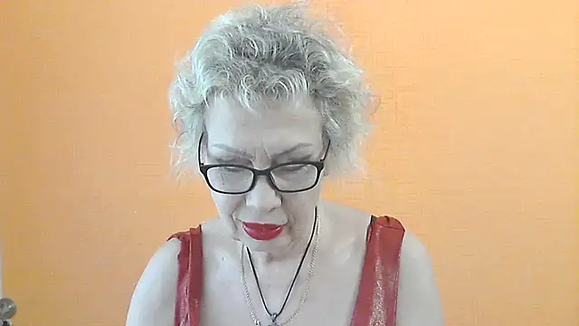NessyJenixs online show from May 28, 1:19 pm