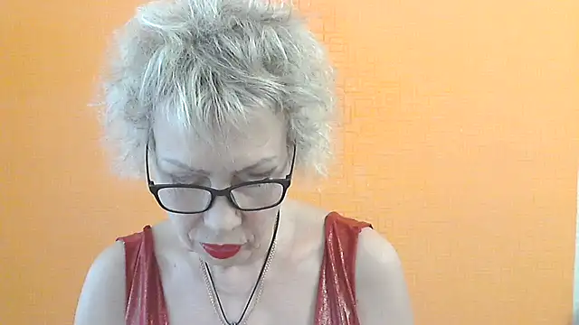 NessyJenixs online show from June 6, 12:54 pm