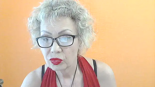 NessyJenixs online show from June 12, 12:59 pm