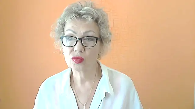NessyJenixs online show from July 16, 6:19 am