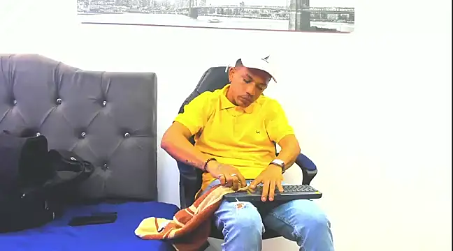 carlos alber12 online show from March 15, 6:21 pm