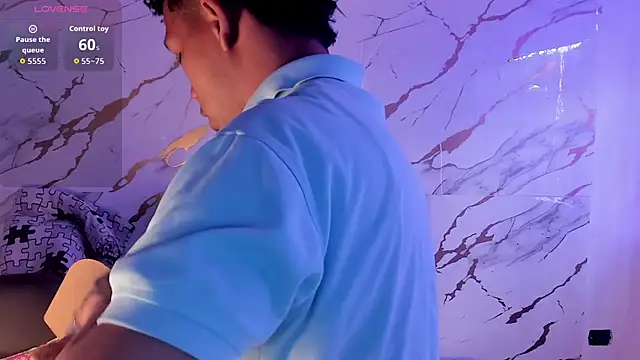 Snapshot of carlos_alber12 chatting on September 26, 1:04 pm carlos alber12 online show from September 26, 1:04 pm